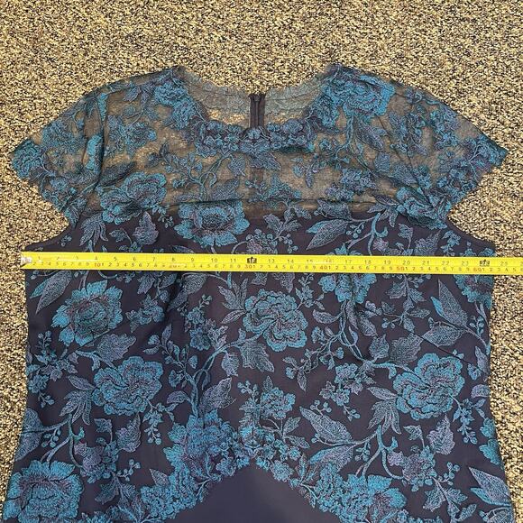 Tadashi Shoji Esen Floral Embroidered Lace Plus Size 3X Sheath Dress - Picture 8 of 13